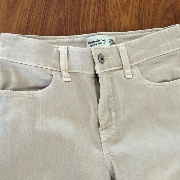 Abercrombie & Fitch high-rise wide leg 11/2 Stretch jeans size 11/12 regular cre - Picture 2 of 6